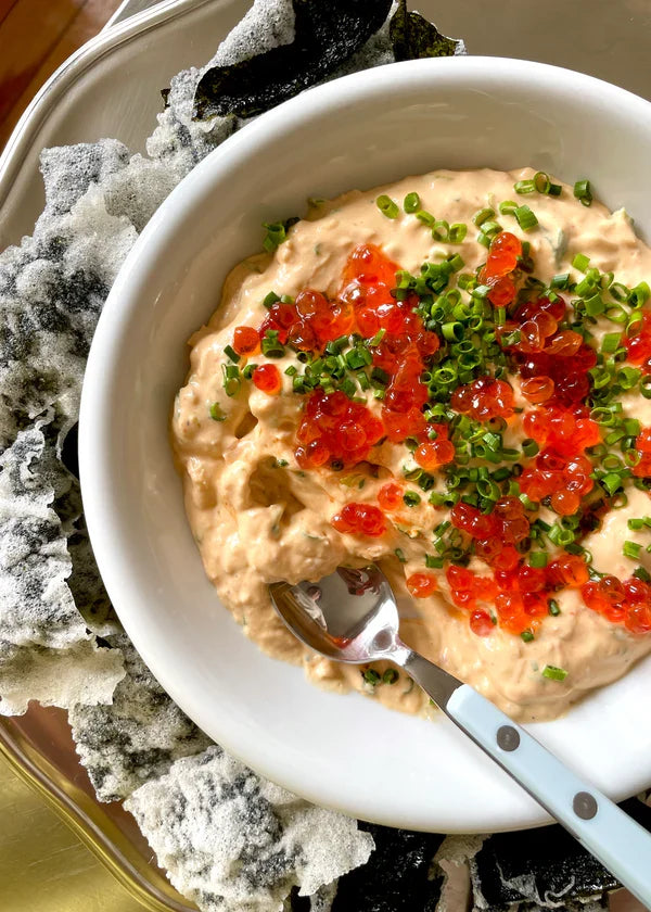 Spicy Tuna Dip with Seaweed Chips
